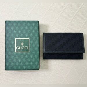 Black Gucci clip wallet/key organizer- Like new with box- VINTAGE